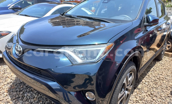 Sayi Na hannu Toyota RAV4 Black Mota in Accra a Greater Accra