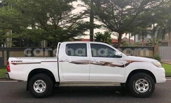Buy Used Toyota Hilux White Car in Accra in Greater Accra Buy Used Toyota Hilux White Car in Accra in Greater Accra