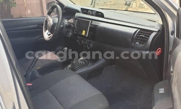 Buy Used Toyota Hilux Silver Car in Accra in Greater Accra Buy Used Toyota Hilux Silver Car in Accra in Greater Accra