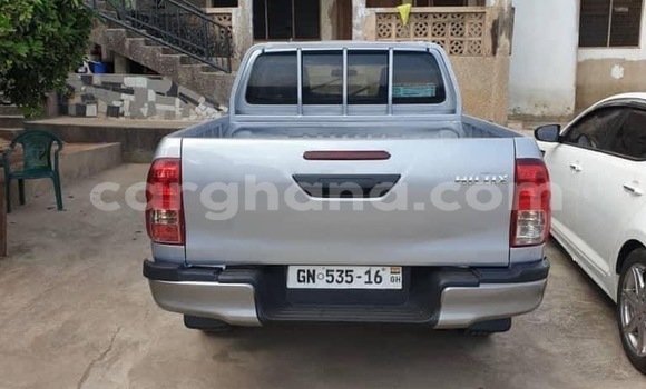 Buy Used Toyota Hilux Silver Car in Accra in Greater Accra Buy Used Toyota Hilux Silver Car in Accra in Greater Accra