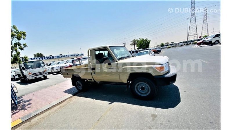 Big with watermark toyota land cruiser ashanti import dubai 45509