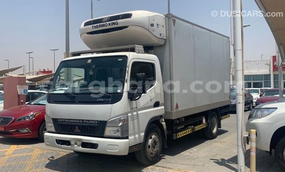 Ra Imported Mitsubishi i funfun Ọkọ̀ in Import - Dubai ni Ashanti Ra Imported Mitsubishi i funfun Ọkọ̀ in Import - Dubai ni Ashanti