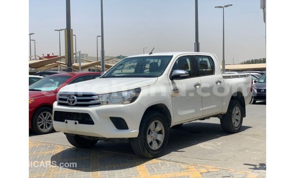 Buy Import Toyota Hilux White Car in Import - Dubai in Ashanti Buy Import Toyota Hilux White Car in Import - Dubai in Ashanti