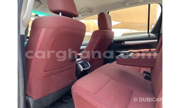 Buy Import Toyota Hilux White Car in Import - Dubai in Ashanti Buy Import Toyota Hilux White Car in Import - Dubai in Ashanti