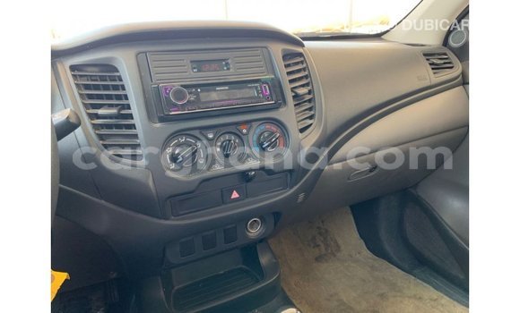 Ra Imported Mitsubishi L200 funfun Ọkọ̀ in Import - Dubai ni Ashanti Ra Imported Mitsubishi L200 funfun Ọkọ̀ in Import - Dubai ni Ashanti