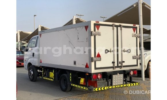 Ra Imported Kia Rio funfun Ọkọ̀ in Import - Dubai ni Ashanti Ra Imported Kia Rio funfun Ọkọ̀ in Import - Dubai ni Ashanti