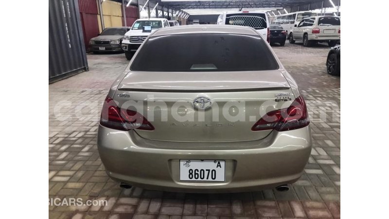 Big with watermark toyota avalon ashanti import dubai 45523