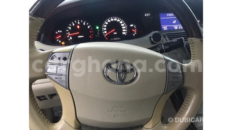 Big with watermark toyota avalon ashanti import dubai 45523