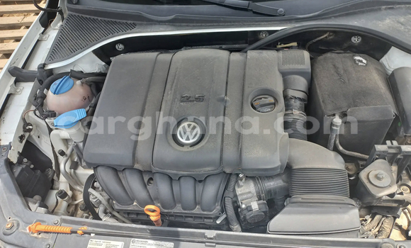 Buy Used Volkswagen Passat White Car in Accra in Greater Accra Buy Used Volkswagen Passat White Car in Accra in Greater Accra