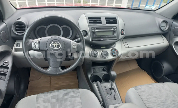 Sayi Na hannu Toyota RAV4 Red Mota in Accra a Greater Accra Sayi Na hannu Toyota RAV4 Red Mota in Accra a Greater Accra