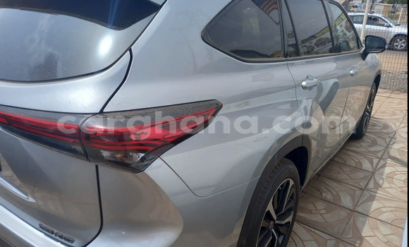 Buy Used Toyota Highlander Silver Car in Accra in Greater Accra