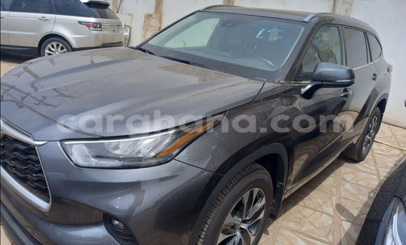 Buy Used Toyota Highlander Silver Car in Accra in Greater Accra Buy Used Toyota Highlander Silver Car in Accra in Greater Accra
