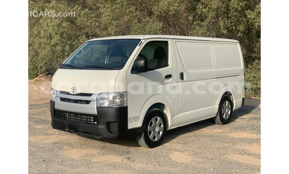 Sayi Imported Toyota Hiace White Mota in Import - Dubai a Ashanti Sayi Imported Toyota Hiace White Mota in Import - Dubai a Ashanti