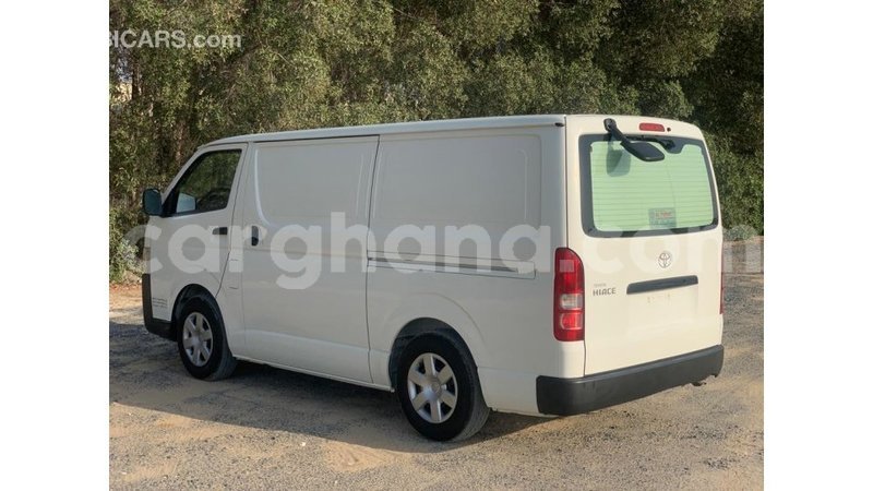 Big with watermark toyota hiace ashanti import dubai 45560