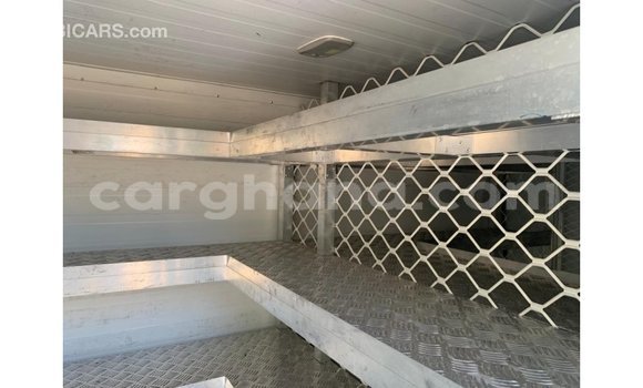 Sayi Imported Toyota Hiace White Mota in Import - Dubai a Ashanti Sayi Imported Toyota Hiace White Mota in Import - Dubai a Ashanti