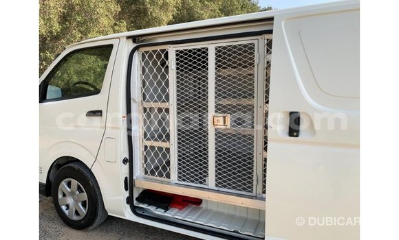 Sayi Imported Toyota Hiace White Mota in Import - Dubai a Ashanti Sayi Imported Toyota Hiace White Mota in Import - Dubai a Ashanti