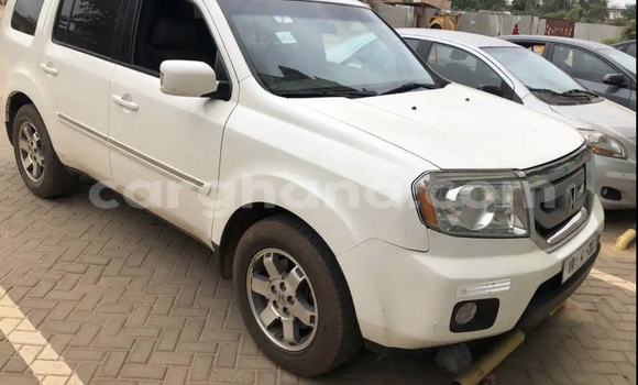 Sayi Na hannu Honda Pilot White Mota in Accra a Greater Accra