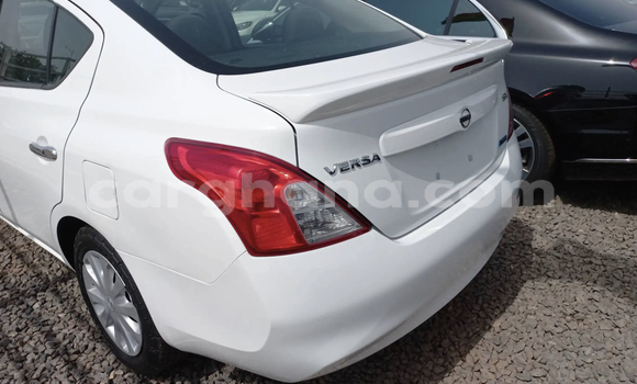 Sayi Na hannu Nissan Versa White Mota in Accra a Greater Accra Sayi Na hannu Nissan Versa White Mota in Accra a Greater Accra