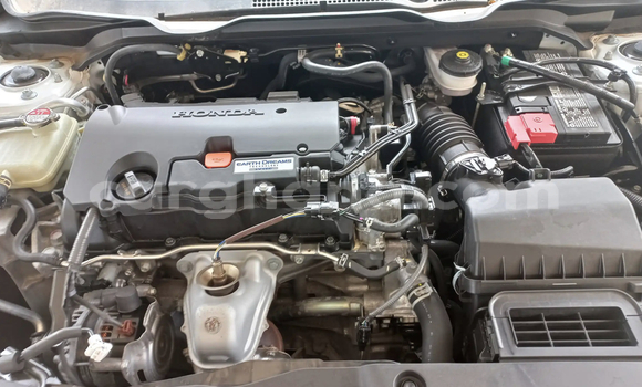 Sayi Na hannu Honda Civic Azurfa Mota in Accra a Greater Accra Sayi Na hannu Honda Civic Azurfa Mota in Accra a Greater Accra