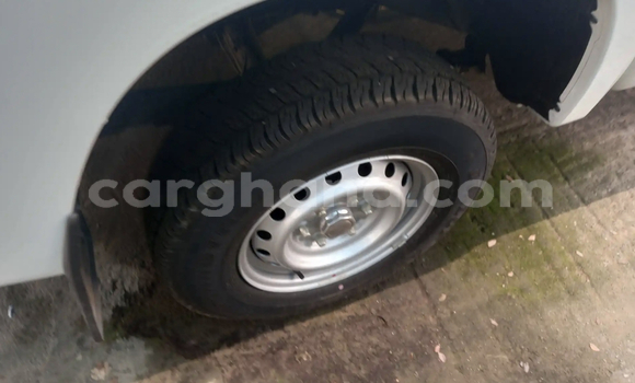 Sayi Na hannu Mitsubishi L200 White Mota in Accra a Greater Accra Sayi Na hannu Mitsubishi L200 White Mota in Accra a Greater Accra