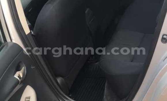 Ra Àlòkù Toyota Corolla Silver Ọkọ̀ in Accra ni Greater Accra Ra Àlòkù Toyota Corolla Silver Ọkọ̀ in Accra ni Greater Accra