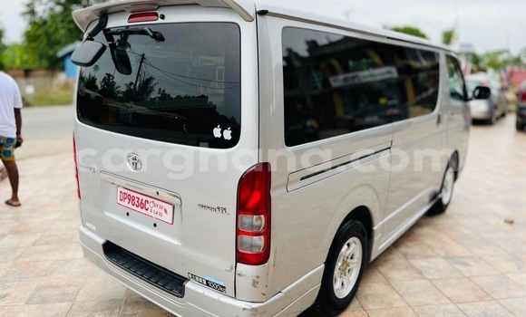 Buy Used Toyota Hiace Silver Car in Accra in Greater Accra Buy Used Toyota Hiace Silver Car in Accra in Greater Accra