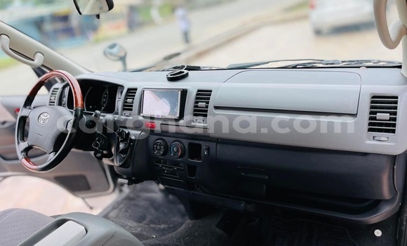 Buy Used Toyota Hiace Silver Car in Accra in Greater Accra Buy Used Toyota Hiace Silver Car in Accra in Greater Accra