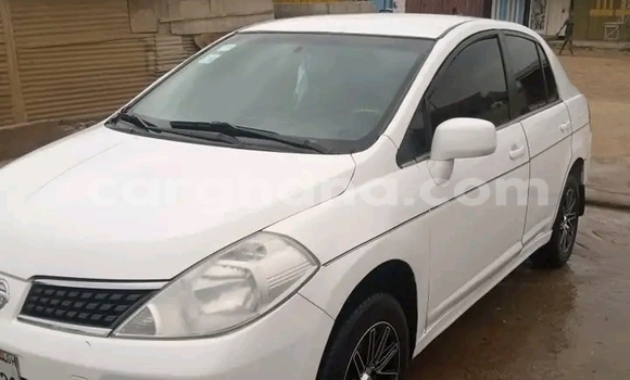 Sayi Na hannu Nissan Versa White Mota in Accra a Greater Accra Sayi Na hannu Nissan Versa White Mota in Accra a Greater Accra