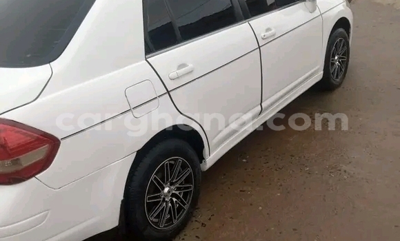 Sayi Na hannu Nissan Versa White Mota in Accra a Greater Accra Sayi Na hannu Nissan Versa White Mota in Accra a Greater Accra