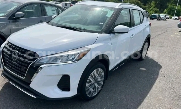 Buy Used Nissan Kix White Car in Accra in Greater Accra Buy Used Nissan Kix White Car in Accra in Greater Accra