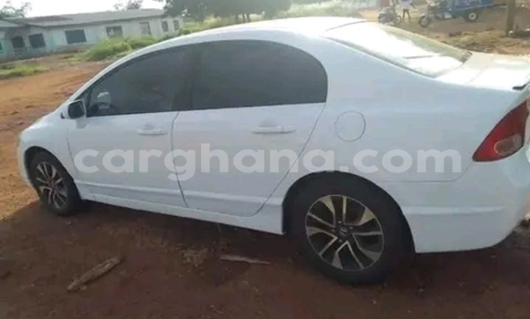 Buy Used Honda Civic White Car in Accra in Greater Accra Buy Used Honda Civic White Car in Accra in Greater Accra