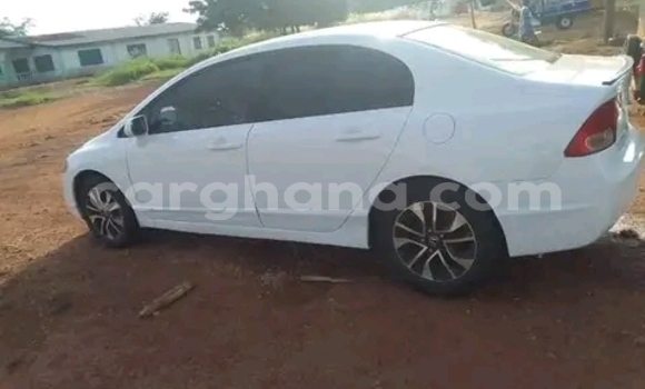 Buy Used Honda Civic White Car in Accra in Greater Accra Buy Used Honda Civic White Car in Accra in Greater Accra