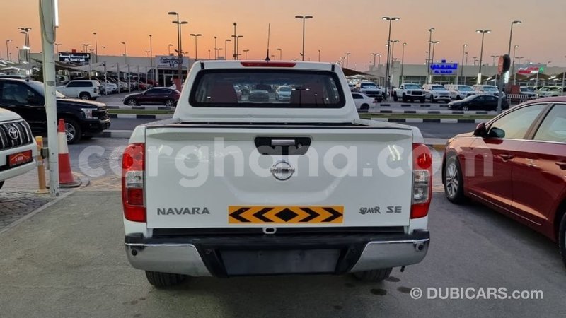 Big with watermark nissan navara ashanti import dubai 45623