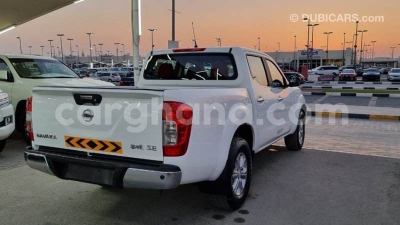 Big with watermark nissan navara ashanti import dubai 45623