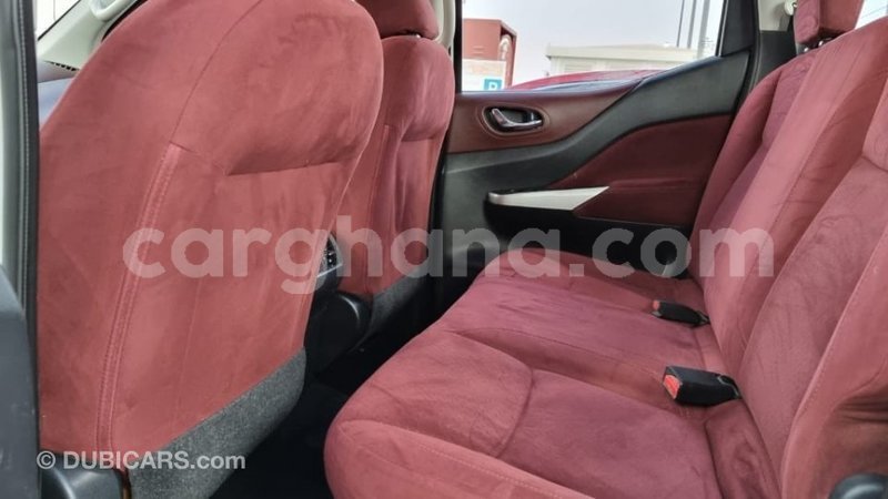 Big with watermark nissan navara ashanti import dubai 45623