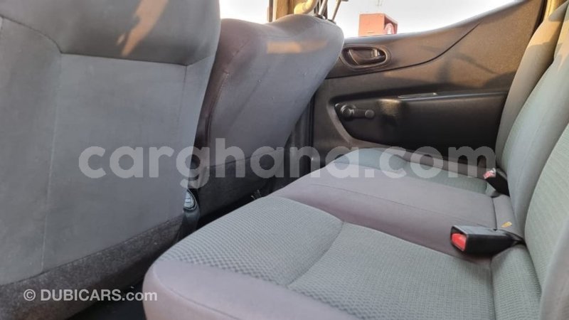 Big with watermark nissan navara ashanti import dubai 45624