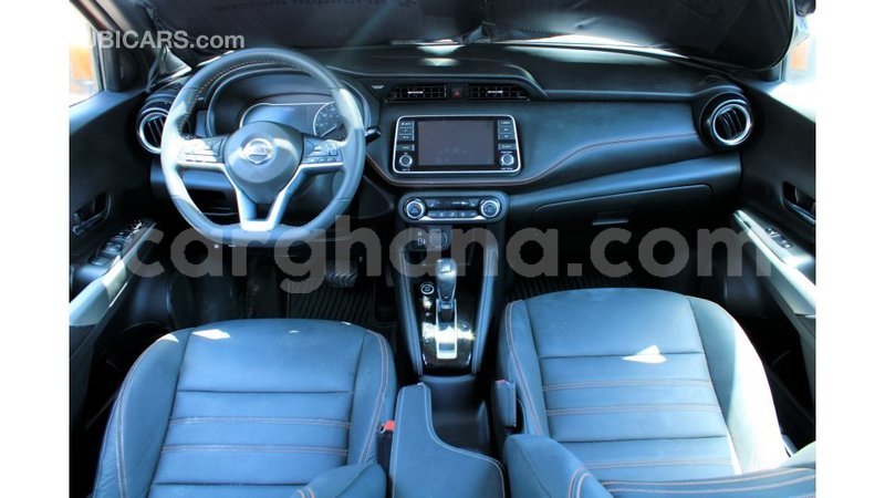 Big with watermark nissan evalia ashanti import dubai 45632