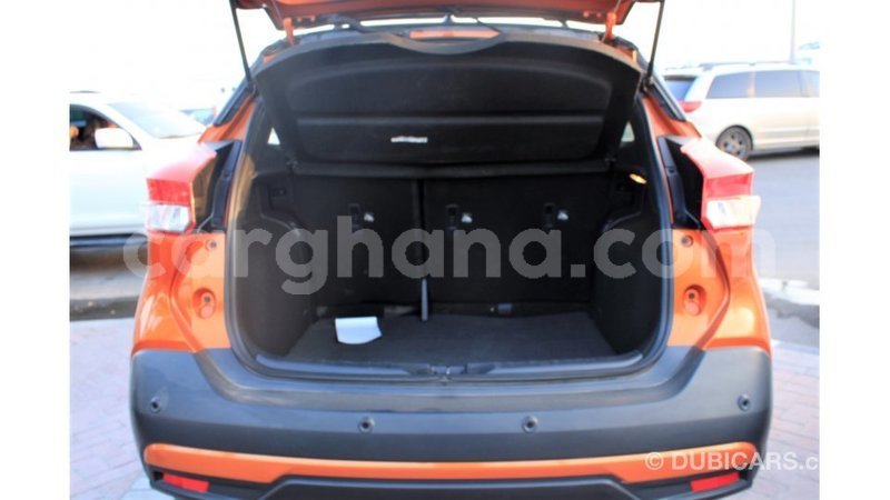 Big with watermark nissan evalia ashanti import dubai 45632