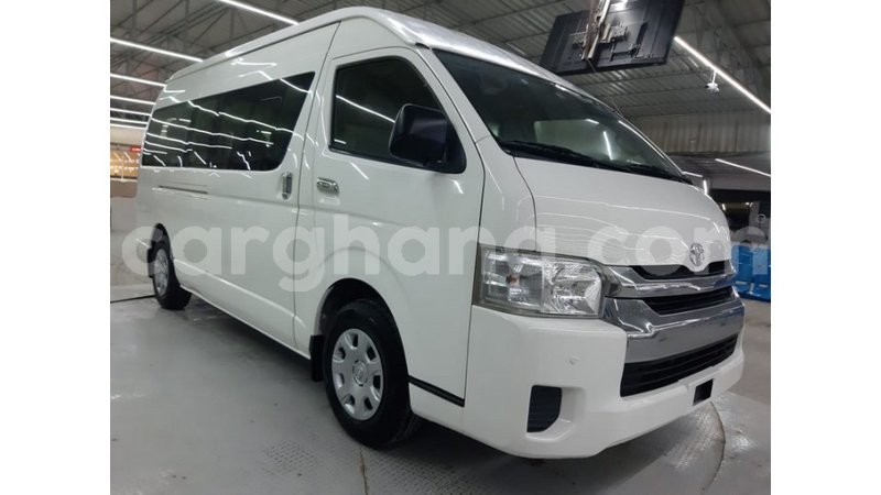 Big with watermark toyota hiace ashanti import dubai 45634