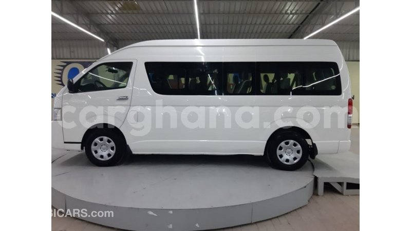 Big with watermark toyota hiace ashanti import dubai 45634