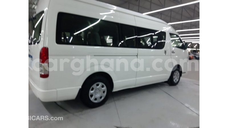 Big with watermark toyota hiace ashanti import dubai 45634