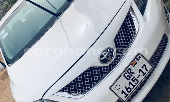 Sayi Na hannu Toyota Corolla White Mota in Accra a Greater Accra Sayi Na hannu Toyota Corolla White Mota in Accra a Greater Accra