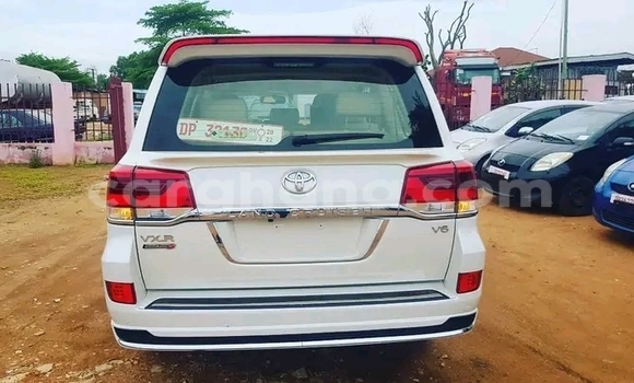 Buy Used Toyota Land Cruiser Prado White Car in Accra in Greater Accra Buy Used Toyota Land Cruiser Prado White Car in Accra in Greater Accra