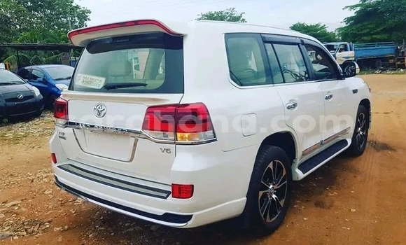 Buy Used Toyota Land Cruiser Prado White Car in Accra in Greater Accra Buy Used Toyota Land Cruiser Prado White Car in Accra in Greater Accra