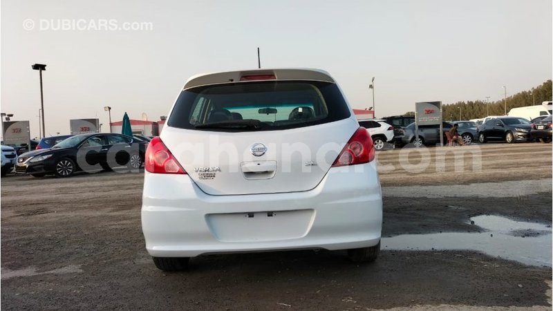 Big with watermark nissan versa ashanti import dubai 45668