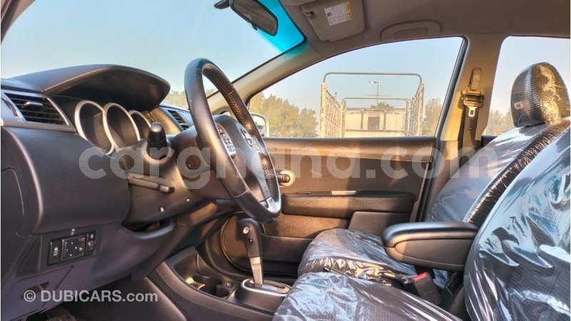 Big with watermark nissan versa ashanti import dubai 45668