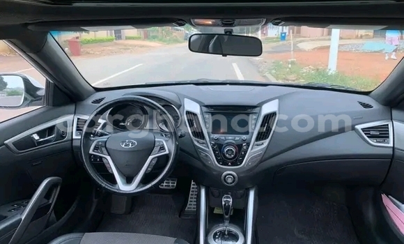 Ra Àlòkù Hyundai Veloster funfun Ọkọ̀ in Accra ni Greater Accra Ra Àlòkù Hyundai Veloster funfun Ọkọ̀ in Accra ni Greater Accra