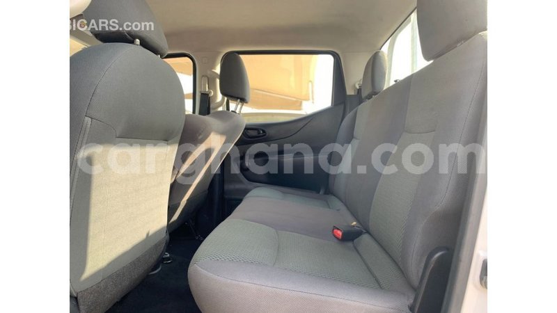 Big with watermark nissan navara ashanti import dubai 45696