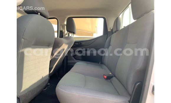 Ra Imported Nissan Navara funfun Ọkọ̀ in Import - Dubai ni Ashanti Ra Imported Nissan Navara funfun Ọkọ̀ in Import - Dubai ni Ashanti