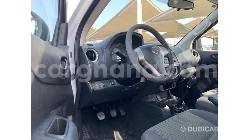 Big with watermark nissan navara ashanti import dubai 45696